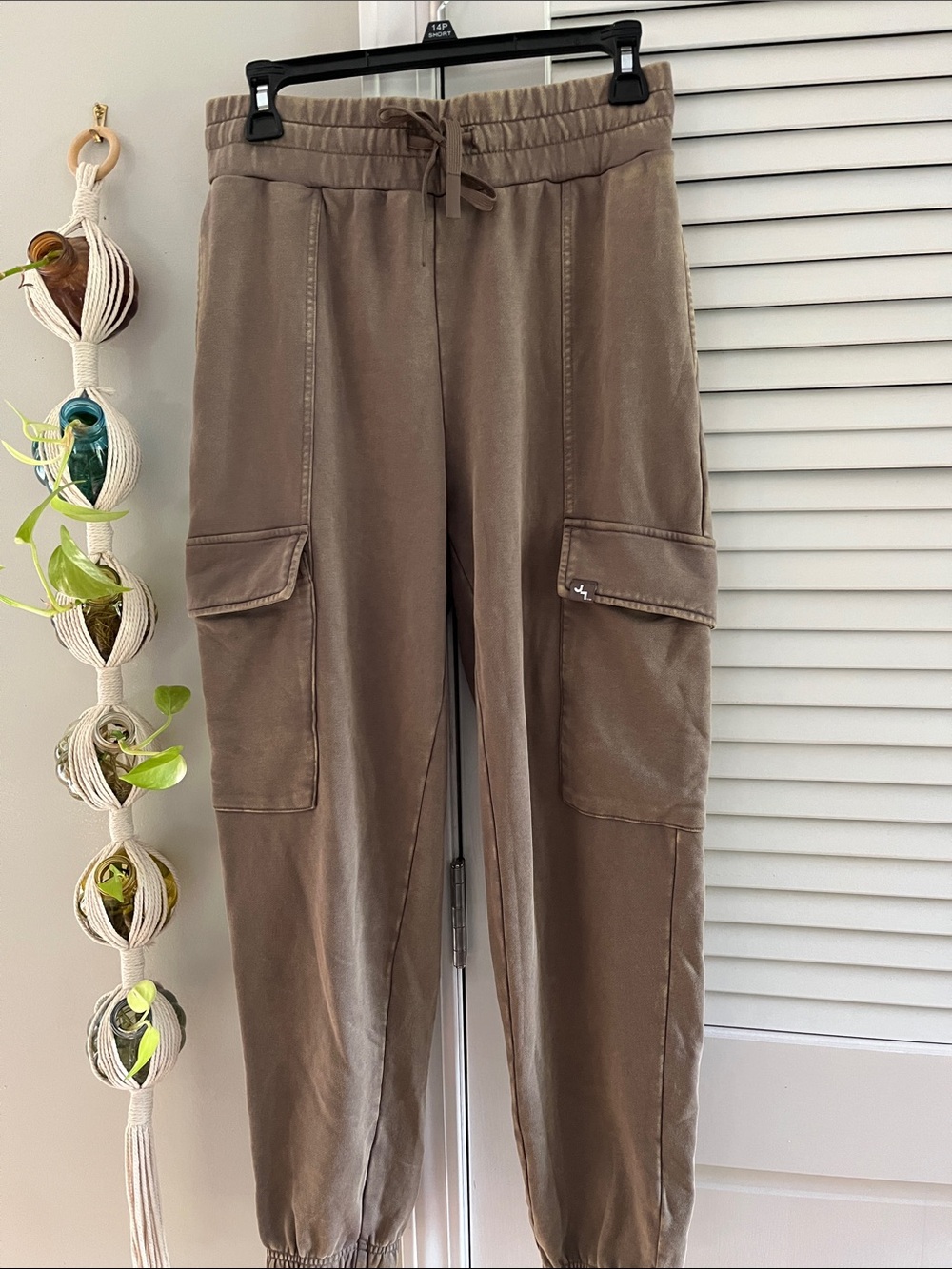 JoyLab Taupe Cargo Jogger Pants
